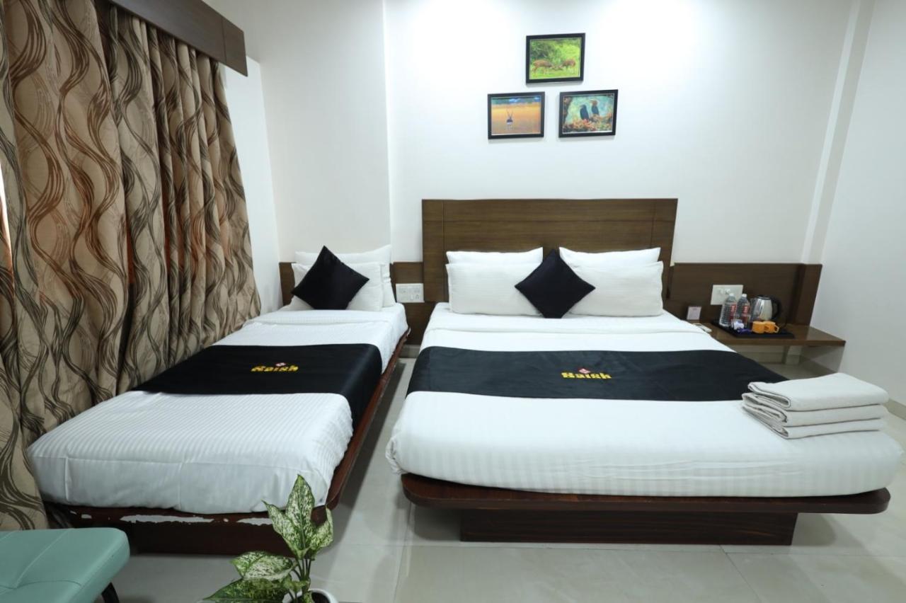 Saish Hotel เชอร์ดี ภายนอก รูปภาพ