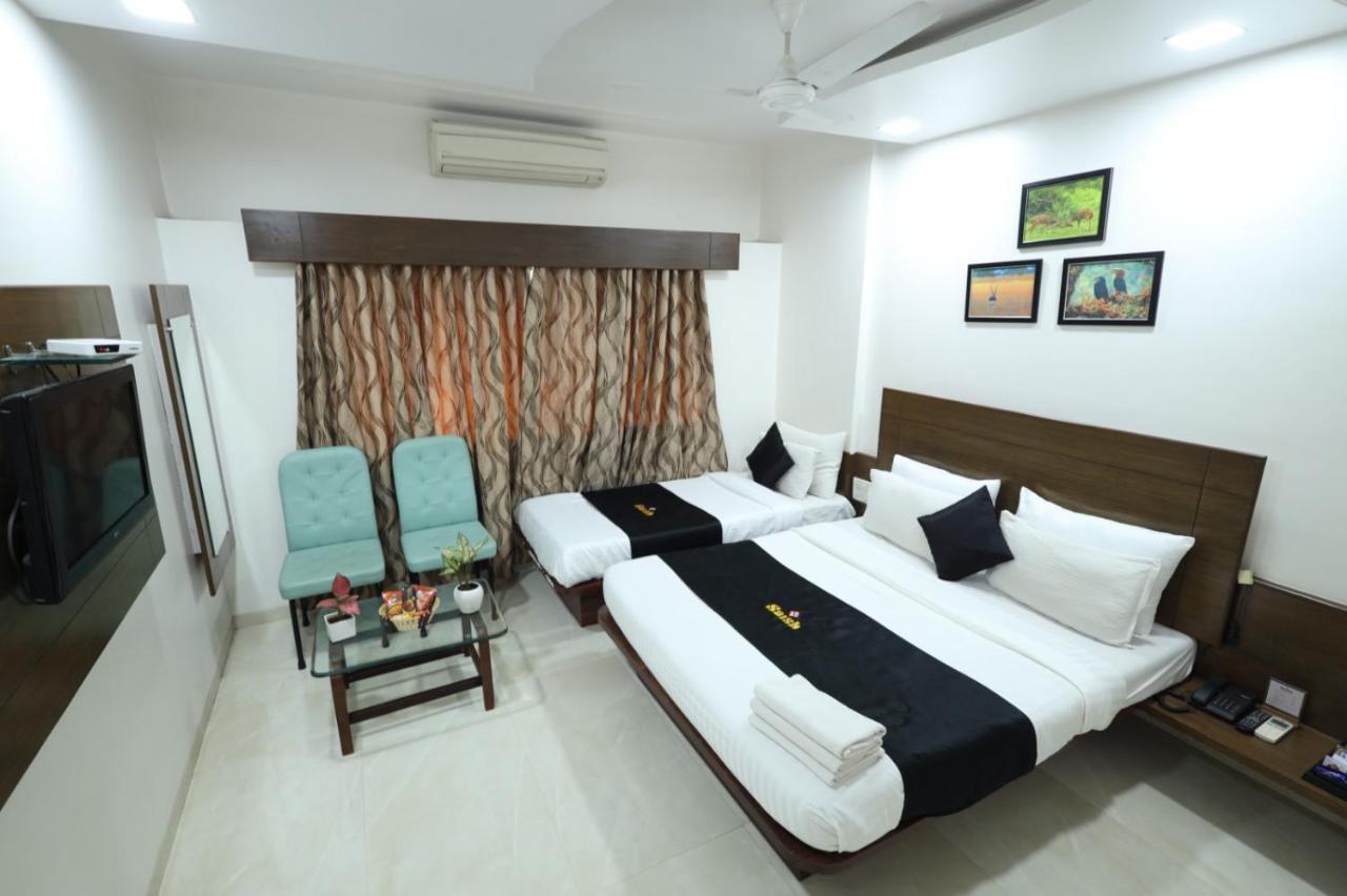 Saish Hotel เชอร์ดี ภายนอก รูปภาพ