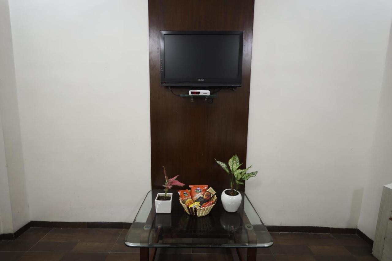 Saish Hotel เชอร์ดี ภายนอก รูปภาพ