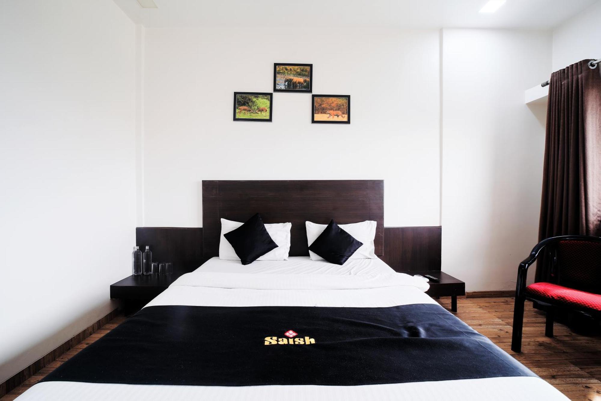 Saish Hotel เชอร์ดี ห้อง รูปภาพ